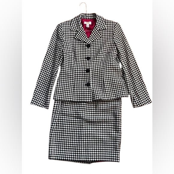 Talbots Dresses & Skirts - NWT vintage Talbots skirt suit